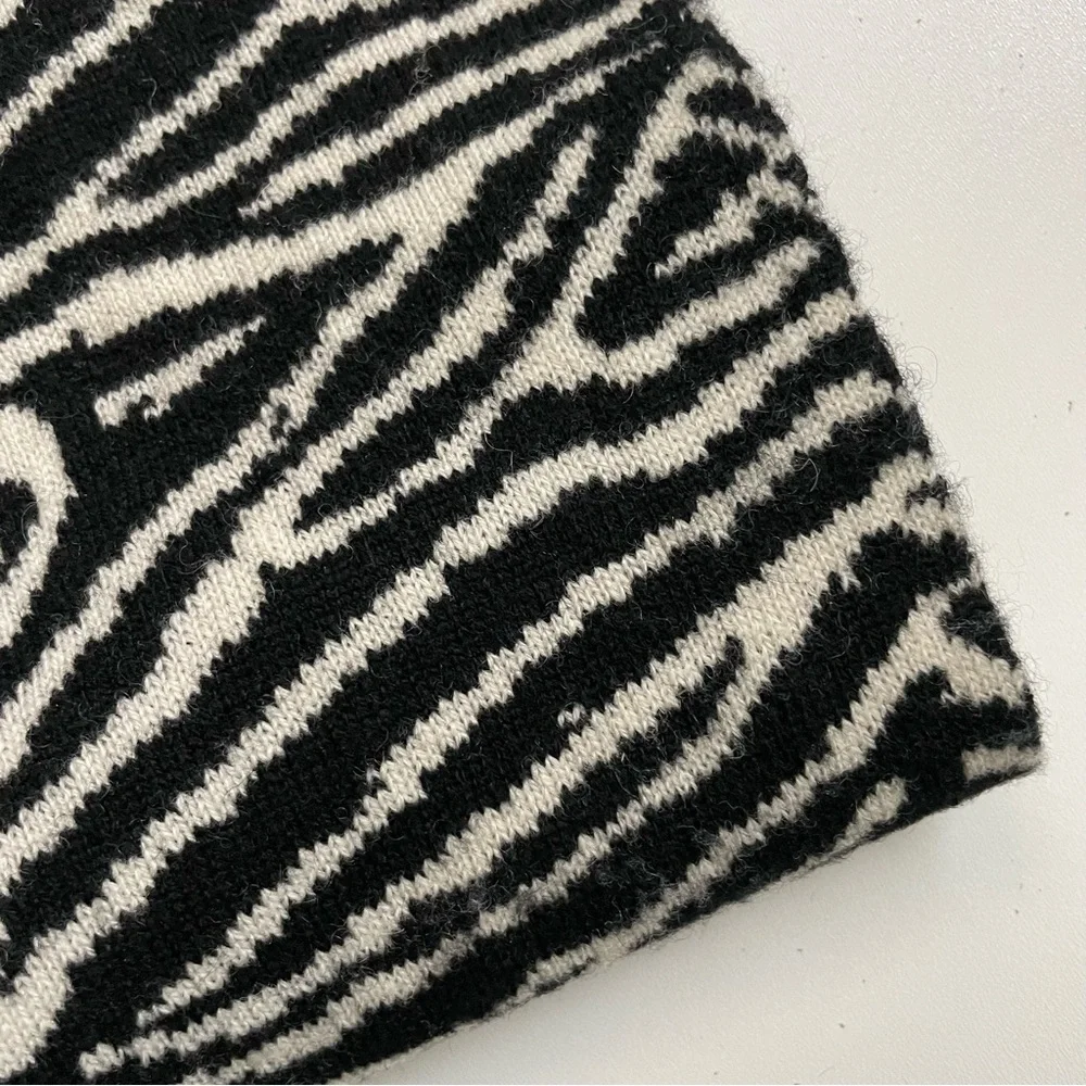 Michael Kors Scarf Soft Wool Animal Print Zebra Black Cream